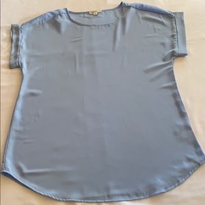 Zenana Outfitters large shirt (A1)